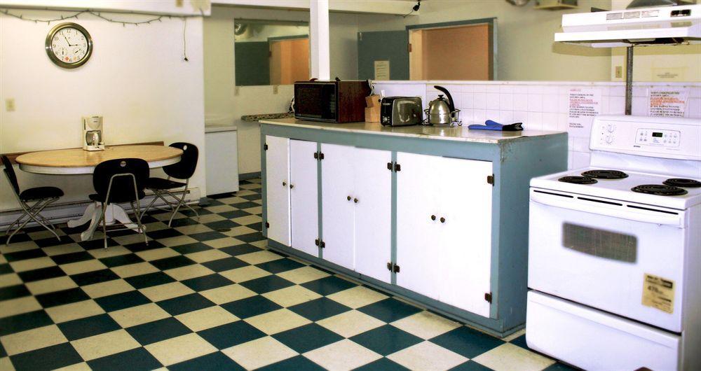דארטמאות' Lake City Motel מראה חיצוני תמונה