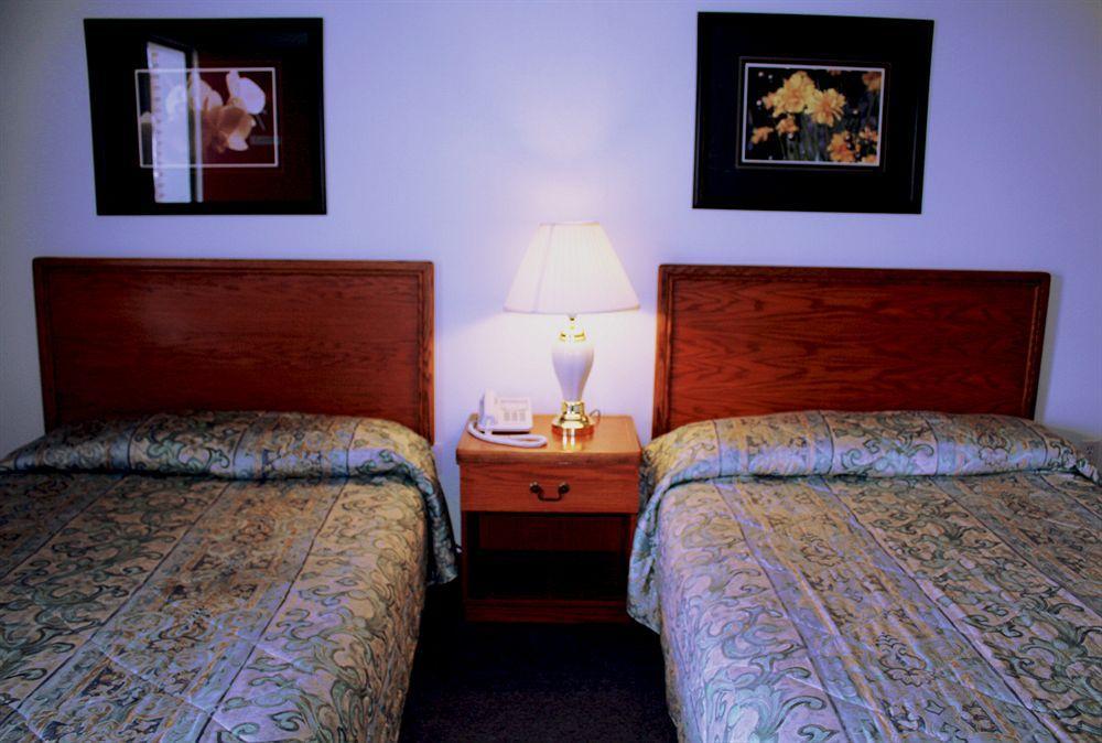 דארטמאות' Lake City Motel מראה חיצוני תמונה