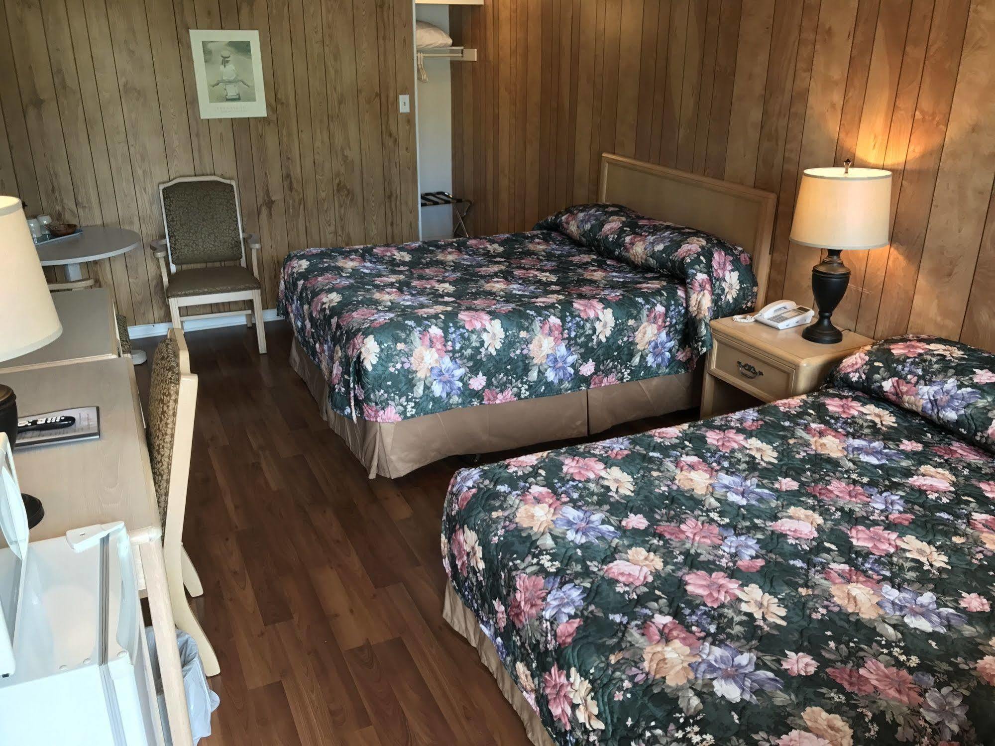 דארטמאות' Lake City Motel מראה חיצוני תמונה