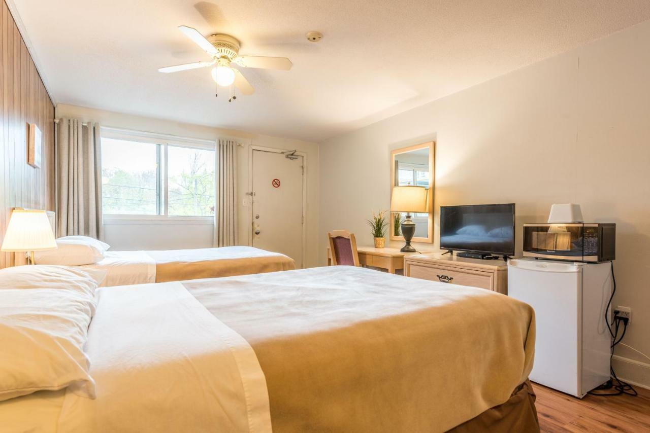 דארטמאות' Lake City Motel מראה חיצוני תמונה